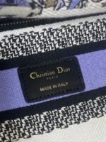 DIOR 25S SMALL LADY D-LITE BAG 24 IN PURPLE DIOR NIGHT OF DREAMS EMBROIDERY - Image 9