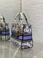 DIOR 25S SMALL LADY D-LITE BAG 24 IN PURPLE DIOR NIGHT OF DREAMS EMBROIDERY - Image 6