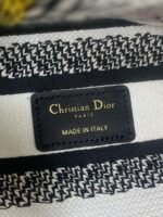 DIOR 25S SMALL LADY D-LITE BAG 24 IN WHITE DIOR FLOWERS CALENDAR ALLOVER EMBROIDERY - Image 18