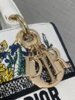 DIOR 25S SMALL LADY D-LITE BAG 24 IN WHITE DIOR FLOWERS CALENDAR ALLOVER EMBROIDERY - Image 13