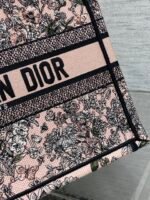 DIOR 25S LUCKY MEDIUM DIOR BOOK TOTE 36 IN PINK MULTICOLOR DIOR FLOWERS CALENDAR ALLOVER EMBROIDERY - Image 7