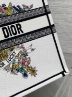 DIOR 25S LUCKY LARGE DIOR BOOK TOTE 42 IN WHITE MULTICOLOR DIOR STAR EMBROIDERY - Image 16