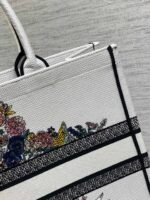 DIOR 25S LUCKY LARGE DIOR BOOK TOTE 42 IN WHITE MULTICOLOR DIOR STAR EMBROIDERY - Image 15