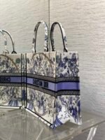 DIOR 25S LARGE BOOK TOTE 42 IN WHITE AND PURPLE DIOR NIGHT OF DREAMS EMBROIDERY - Image 4