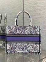 DIOR 25S LUCKY MEDIUM BOOK TOTE 36 IN WHITE AND PURPLE DIOR NIGHT OF DREAMS EMBROIDERY - Image 11