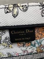 DIOR 25S LUCKY MEDIUM BOOK TOTE 36 IN MULTICOLOR COTTON FLOWERS CALENDAR ALLOVER EMBROIDERY - Image 16