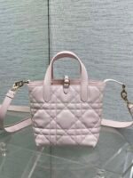 DIOR 25S TOUJOURS VERTICAL TOTE BAG 18 IN LIGHT PINK CALFSKIN WITH CHARM BRACELET STRAP - Image 12