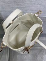 DIOR 25S TOUJOURS VERTICAL TOTE BAG 18 IN IVORY CALFSKIN WITH CHARM BRACELET STRAP - Image 6