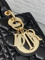 DIOR 25S MEDIUM LADY BAG 24 IN BLACK CALFSKIN GOLD HARDWRE - Image 3