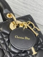 DIOR 25S MEDIUM LADY BAG 24 IN BLACK CALFSKIN GOLD HARDWRE - Image 6