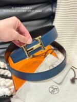HM 5382 BELT GOLD BUCKLE & REVERSIBLE NAVY BLUE LEATHER STRAP 38MM - Image 3