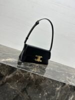 CELINE 25S TRIOMPHE BAG 24 IN BLACK SHINY CALFSKIN - Image 3