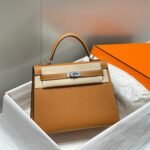 KELLY 25CM IN GOLD EPSOM CALFSKIN SILVER HARDWARE - Image 11