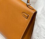 KELLY 25CM IN GOLD EPSOM CALFSKIN SILVER HARDWARE - Image 7