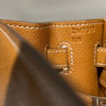 KELLY 25CM IN GOLD EPSOM CALFSKIN SILVER HARDWARE - Image 8