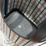 PICOTIN LOCK 18 BAG IN BLACK CALFSKIN ÉCRU/NOIR/FAUVE/NOIR/BLEU ZANZIBAR EMBROIDERY PLAID CANVAS - Image 4