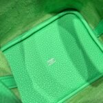 HERMES 25S PICOTIN LOCK 18 IN SPRING GREEN CALFSKIN SILVER HARDWARE - Image 4