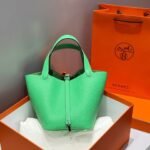 HERMES 25S PICOTIN LOCK 22 IN SPRING GREEN CALFSKIN SILVER HARDWARE - Image 10
