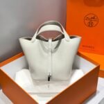 HERMES 25S PICOTIN LOCK 22 IN IVORY CALFSKIN SILVER HARDWARE - Image 10