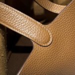HERMES 25S PICOTIN LOCK 22 IN BURNT CARAMEL CALFSKIN GOLD HARDWARE - Image 17