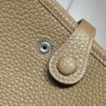 HERMES 25S MINI EVELYNE 18 IN BEIGE MARFA PATTERNED STRAP CALFSKIN SILVER HARDWARE - Image 9