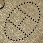 HERMES 25S MINI EVELYNE 18 IN BEIGE MARFA PATTERNED STRAP CALFSKIN SILVER HARDWARE - Image 13