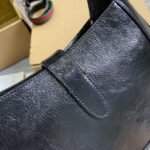 JACKIE SMALL SHOULDER BAG 27 IN BLACK CRACKED LACQUER CALFSKIN GOLD HARDWARE - Image 7