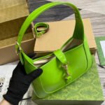 JACKIE SMALL SHOULDER BAG 27 IN LIME GREEN CRACKED LACQUER CALFSKIN GOLD HARDWARE - Image 6