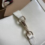JACKIE SMALL SHOULDER BAG 27 IN WHITE CRACKED LACQUER CALFSKIN GOLD HARDWARE - Image 14