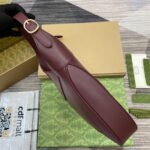 JACKIE MEDIUM SHOULDER BAG 35 IN WINE RED CALFSKIN GOLD HARDWARE - Image 9