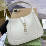 JACKIE MEDIUM SHOULDER BAG 35 IN WHITE CALFSKIN GOLD HARDWARE - Image 5