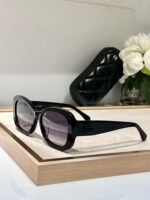 SQUARE SUNGLASSES CH5468B IN ACETATE EMBOSSED DIAMOND - Image 10