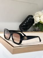 SQUARE SUNGLASSES CH5468B IN ACETATE EMBOSSED DIAMOND - Image 8