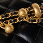 CC VANITY CASE 19 BLACK LAMBSKIN GOLD HARDWARE - Image 5