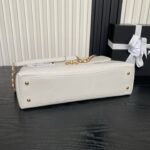 CHANEL 25S TOP HANDLE SHOULDER BAG 37 IN CREAM WHITE CALFSKIN WITH GOLD HARDWARE - Image 14