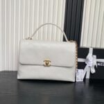 CHANEL 25S TOP HANDLE SHOULDER BAG 37 IN CREAM WHITE CALFSKIN WITH GOLD HARDWARE - Image 10