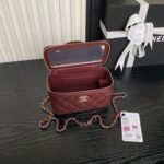 CHANEL 25S VANITY BAG 17 IN DARK RED LAMBSKIN WITH GOLD HARDWARE - Image 4