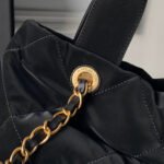 CHANEL 25S BOW BAG 38 IN BLACK VELVET WITH GOLD HARDWARE - Image 6