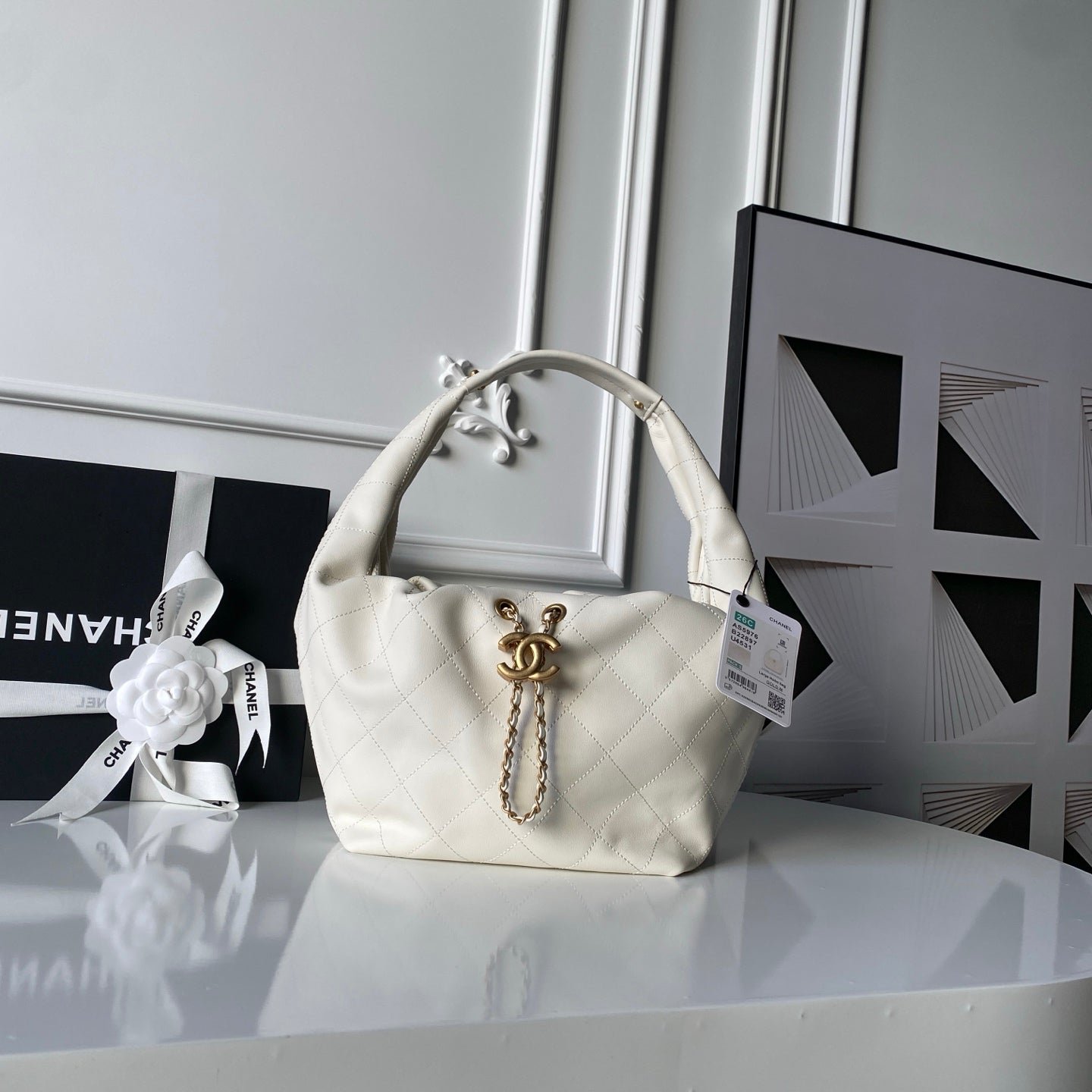 img_70762a6f_20251129_i1764361534449_5824_0_0_jpg CHANEL 25S HOBO BAG 32 IN CREAM WHITE LAMBSKIN - Image 1