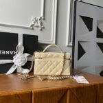 CHANEL 25S VANITY BAG 20 IN CREAMY BEIGE CAVIAR LEATHER - Image 10