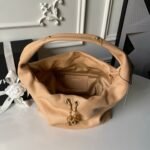 CHANEL 25S HOBO BAG 45 IN WARM SAND BEIGE LAMBSKIN - Image 16