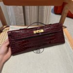 KELLY CUT 31 IN SANGRIA PURPLE ALLIGATOR LEATHER WITH GOLD HARDWARE - Image 10