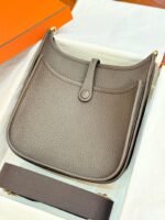 HM 26S EVELYNE BAG 23MM IN DARK BROWN GRAINED CALFSKIN - Image 11