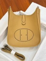HM 26S EVELYNE BAG 23MM IN GOLDEN BROWN GRAINED CALFSKIN - Image 11