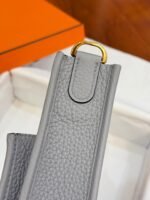 HM 26S EVELYNE BAG 23MM IN LIGHT GRAY GRAINED CALFSKIN - Image 8
