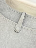 HM 26S EVELYNE BAG 23MM IN LIGHT GRAY GRAINED CALFSKIN - Image 7