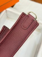 HM 26S EVELYNE BAG 23MM IN WINE RED GRAINED CALFSKIN - Image 8