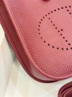 HM 26S EVELYNE BAG 23MM IN WINE RED GRAINED CALFSKIN - Image 14
