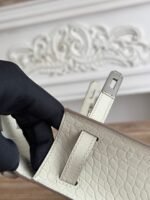 HM 26S KELLY MINI 22MM IN MILKY WHITE CROC EMBOSSED CALFSKIN SILVER KELLY BUCKLE - Image 6