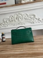 HM 26S KELLY MINI 22MM IN DARK GREEN CROC EMBOSSED CALFSKIN GOLD KELLY BUCKLE - Image 2